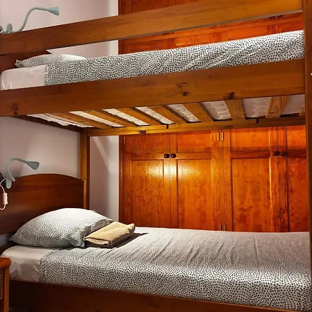 Lanzarote Surf House 6 Guests Apartamento Famara
