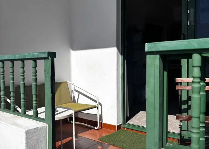 Lanzarote Surf House 6 Guests